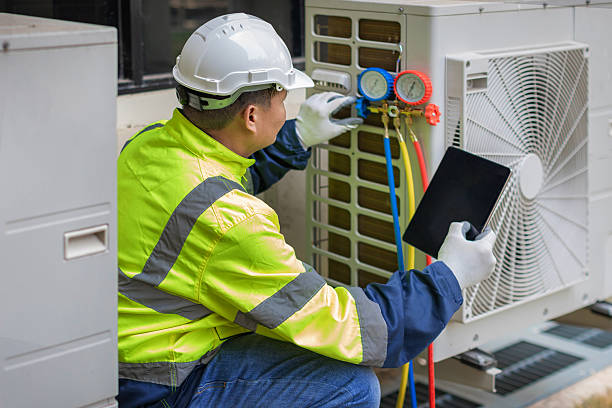 Professional Hvac technician working in South Cairo, NY